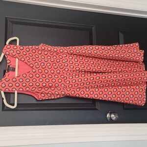 EUC Ann Taylor factory coral sleeveless dress size 4 with medallion pattern